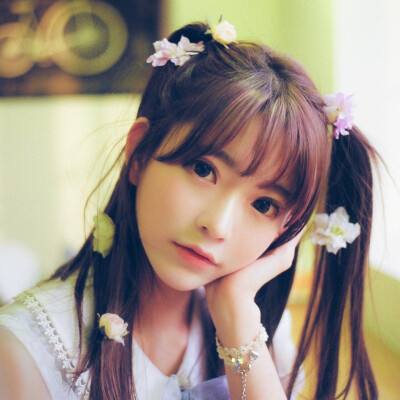 A股三大指数高开 有色金属走强